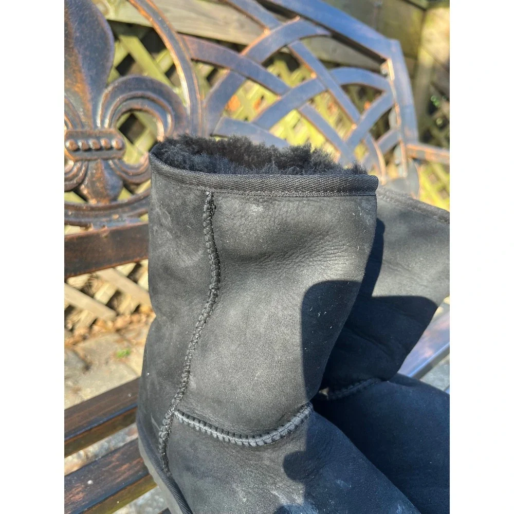UGG genuine australia